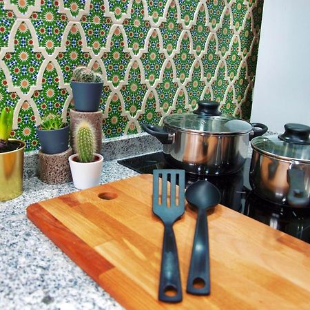 Apartamentos Puerta Real Sevilla Экстерьер фото